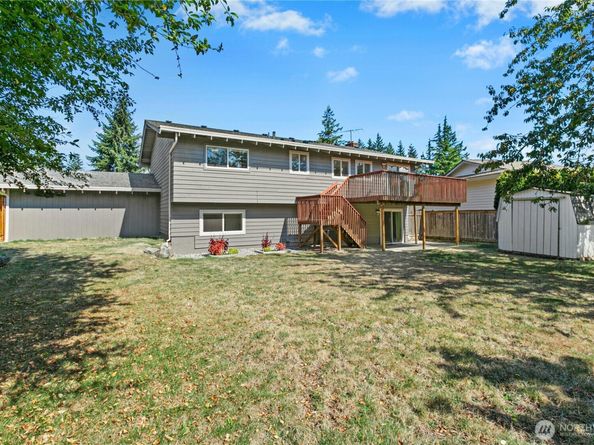 12563 SE 71st Street, Newcastle WA 98056