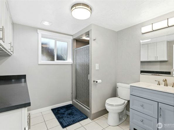 12563 SE 71st Street, Newcastle WA 98056