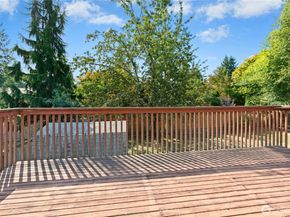 12563 SE 71st Street, Newcastle WA 98056