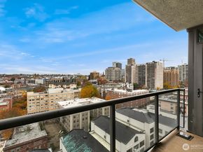 1420 Terry Avenue 1903, Seattle WA 98101