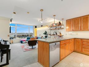 1420 Terry Avenue 1903, Seattle WA 98101