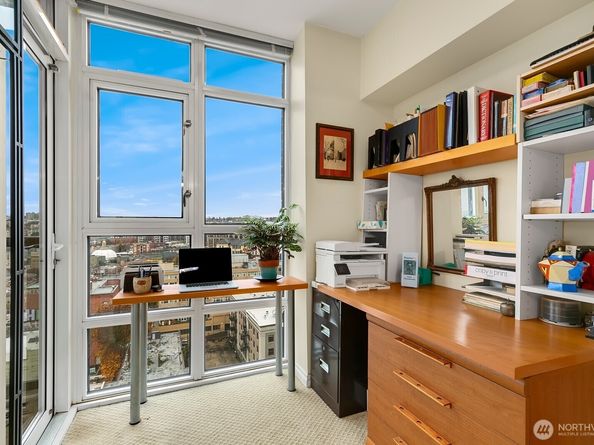 1420 Terry Avenue 1903, Seattle WA 98101