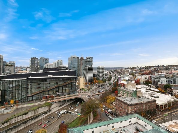 1420 Terry Avenue 1903, Seattle WA 98101