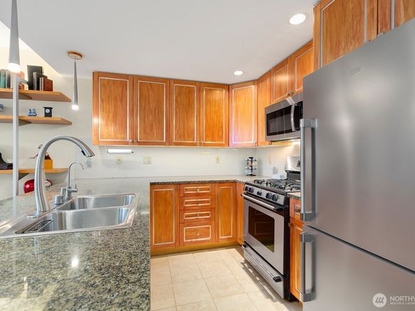 1420 Terry Avenue 1903, Seattle WA 98101