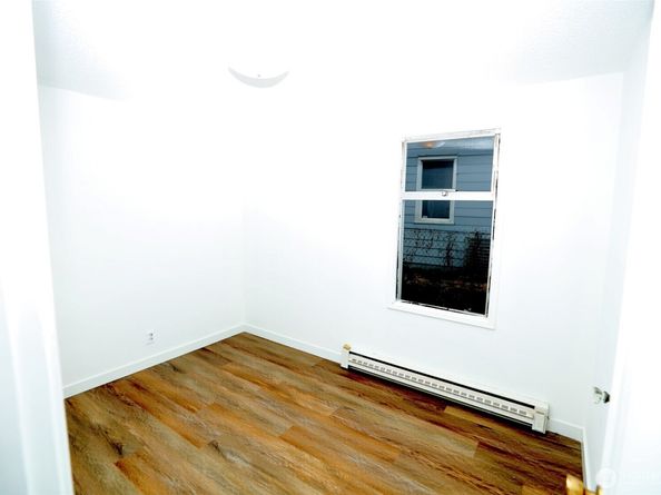 12037 71st Avenue S, Seattle WA 98178