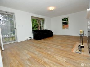 12037 71st Avenue S, Seattle WA 98178
