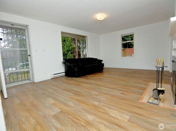 12037 71st Avenue S, Seattle WA 98178