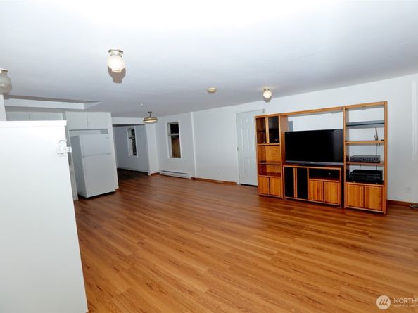 12037 71st Avenue S, Seattle WA 98178