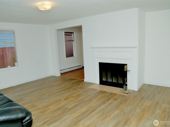 12037 71st Avenue S, Seattle WA 98178