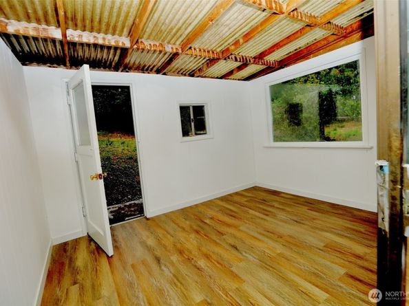 12037 71st Avenue S, Seattle WA 98178