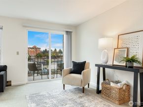 12300 28th Avenue NE 208, Seattle WA 98125