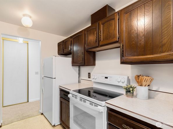 12300 28th Avenue NE 208, Seattle WA 98125