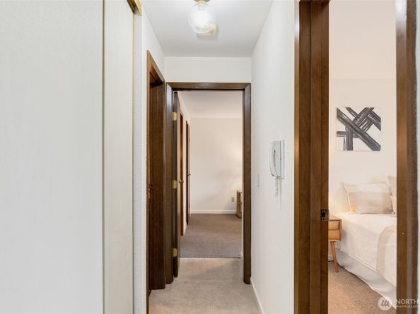12300 28th Avenue NE 208, Seattle WA 98125