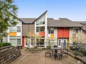 15212 NE 81st Way 103, Redmond WA 98052