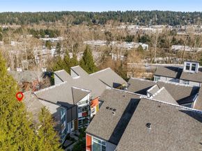 15212 NE 81st Way 103, Redmond WA 98052