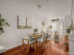 15212 NE 81st Way 103, Redmond WA 98052