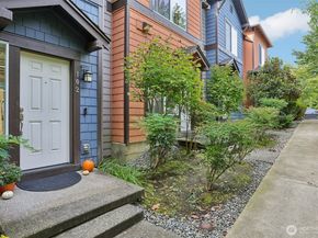 10176 156th Court NE 102, Redmond WA 98052
