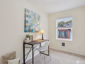 10176 156th Court NE 102, Redmond WA 98052