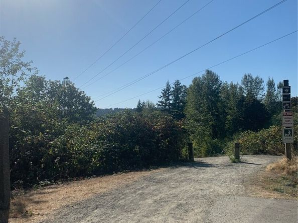 10176 156th Court NE 102, Redmond WA 98052