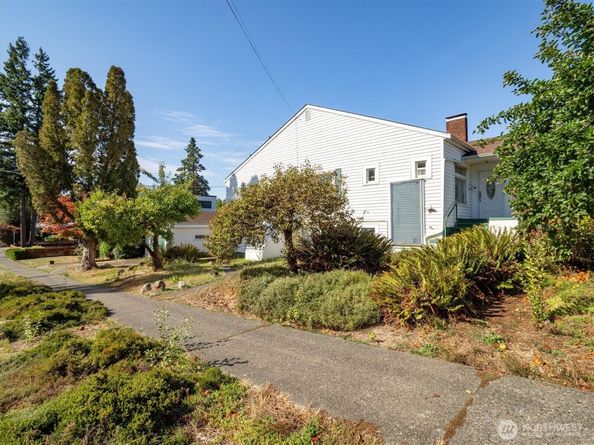 7003 40th Avenue NE, Seattle WA 98115