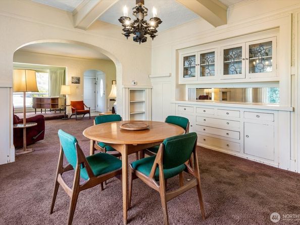 7003 40th Avenue NE, Seattle WA 98115