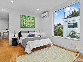 609 15th Avenue E, Seattle WA 98112