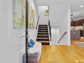 609 15th Avenue E, Seattle WA 98112