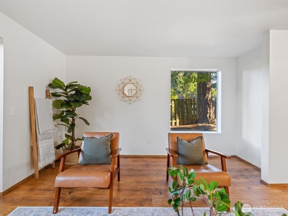 7606 201st Street SW G, Edmonds WA 98026