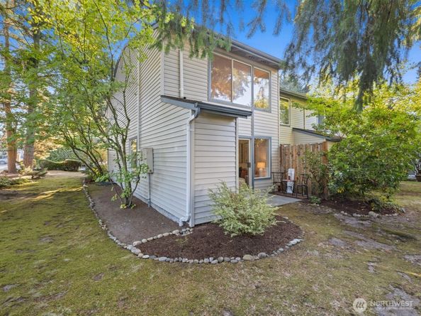 7606 201st Street SW G, Edmonds WA 98026