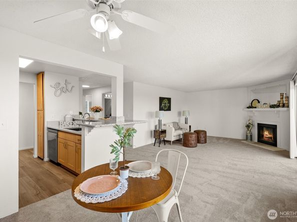 28418 16th Avenue S 302, Federal Way WA 98003