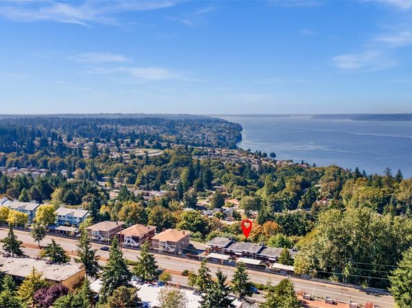 28418 16th Avenue S 302, Federal Way WA 98003