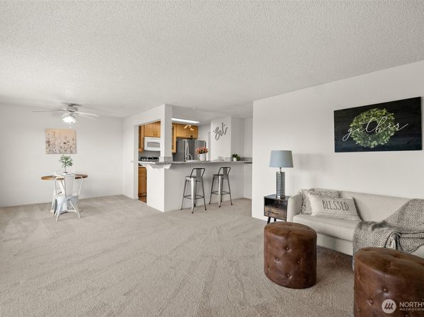 28418 16th Avenue S 302, Federal Way WA 98003