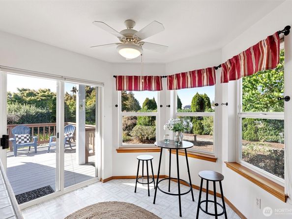 20165 Bue Rund Loop NE, Poulsbo WA 98370