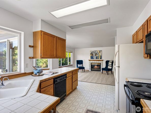 20165 Bue Rund Loop NE, Poulsbo WA 98370