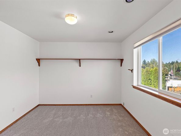 20165 Bue Rund Loop NE, Poulsbo WA 98370