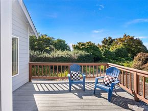 20165 Bue Rund Loop NE, Poulsbo WA 98370