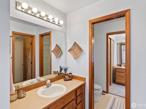 20165 Bue Rund Loop NE, Poulsbo WA 98370
