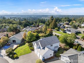20165 Bue Rund Loop NE, Poulsbo WA 98370