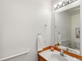 20165 Bue Rund Loop NE, Poulsbo WA 98370