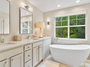 8502 Main Street E105, Edmonds WA 98026