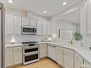 8502 Main Street E105, Edmonds WA 98026