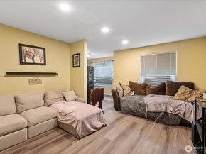 21225 76th Avenue W A4, Edmonds WA 98026