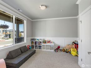 1431 Baker Heights Loop, Bremerton WA 98312