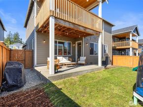 1431 Baker Heights Loop, Bremerton WA 98312