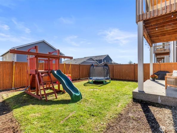 1431 Baker Heights Loop, Bremerton WA 98312