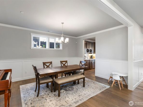 1431 Baker Heights Loop, Bremerton WA 98312