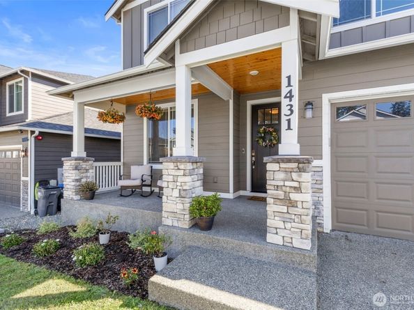 1431 Baker Heights Loop, Bremerton WA 98312