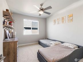 1431 Baker Heights Loop, Bremerton WA 98312