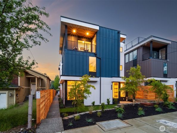 8833 B Wallingford Avenue N, Seattle WA 98103