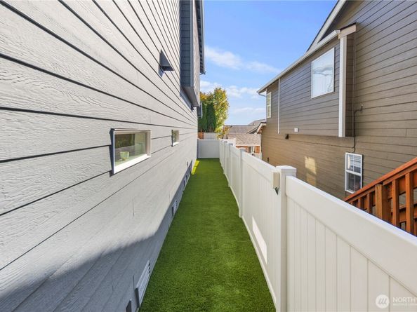 12037 89th Place NE, Kirkland WA 98034